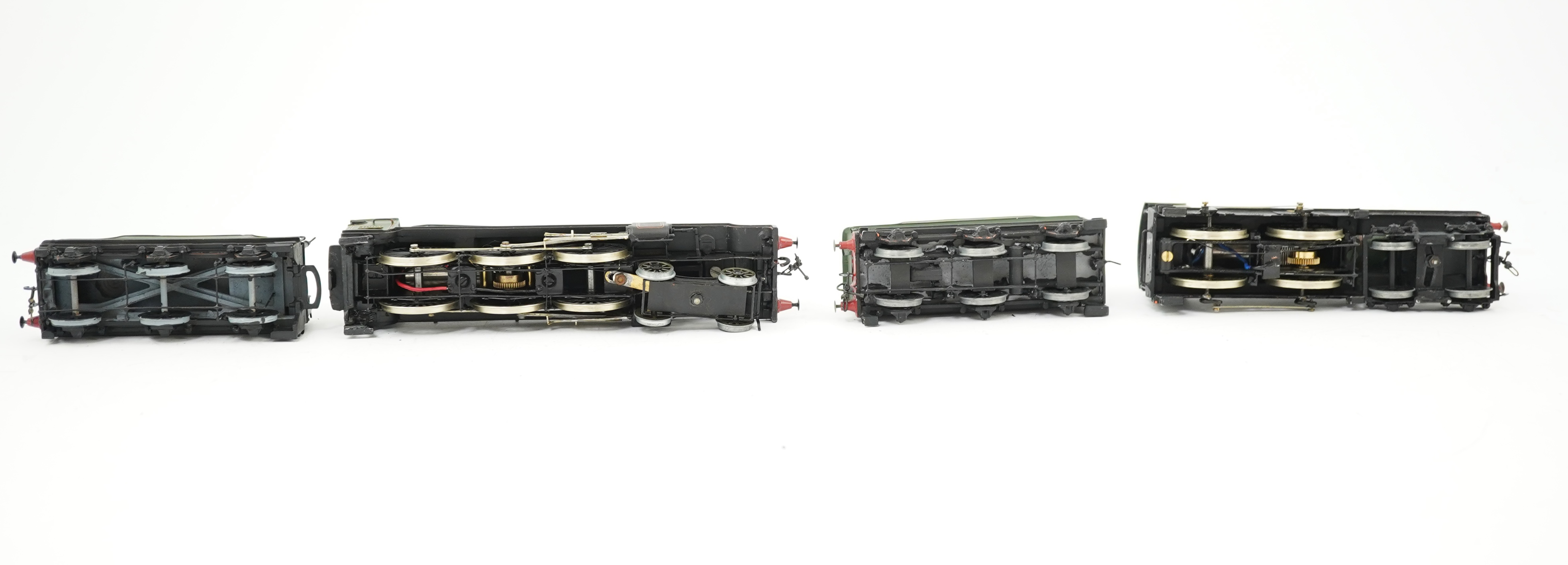 Two 00 gauge brass and white metal kit built GWR tender locomotives; a Star class 4-6-0, Lode Star 4003, together with a Flower class 4-4-0, Polyanthus 4166, constructed, painted and lined to a high standard, both motore
